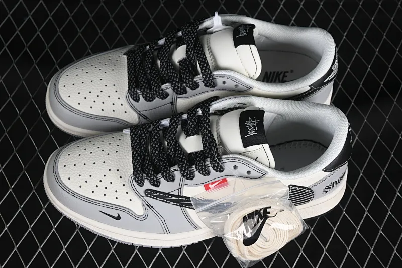 All Categories Air Jordan Jordan Series Basketball Shoes Air Jordan 1 Low High-end Customized Low-top Shoes Travis Scott x Fragment Design x Air Jordan 1 Low OG SP AJ1 Joe 1 Stussi Joint Gray Stripe Line Low-top Cultural Casual Shoes JJ2508-550